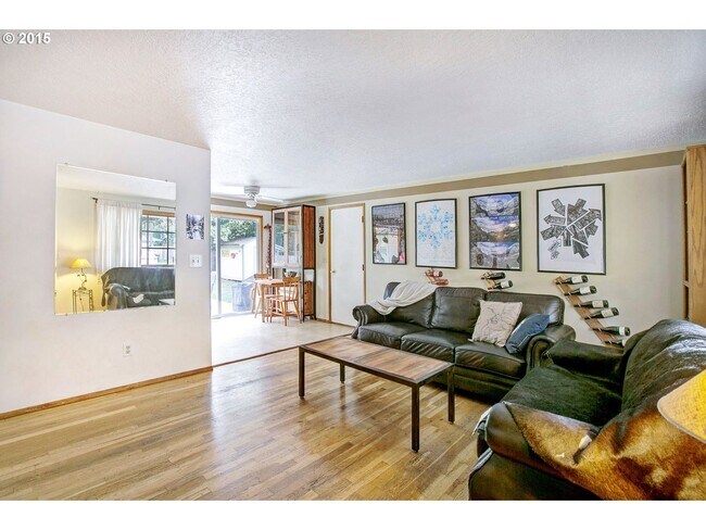 Foto del edificio - Charming Ranch 3 Bedroom 1 Bath and a larg...