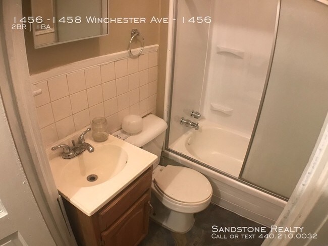 Foto del edificio - Side-by-Side 2 Bedroom Duplex
