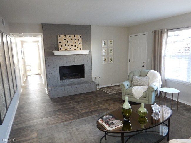 Building Photo - 3 br, 3 bath Apartment - The Warwick