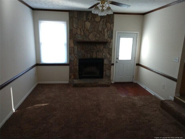 Building Photo - 7305 Avila Dr