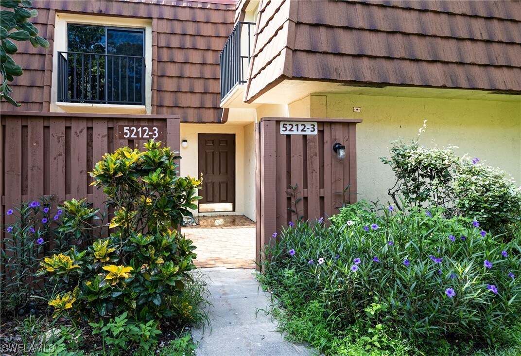 Foto principal - 5212 Cedarbend Dr