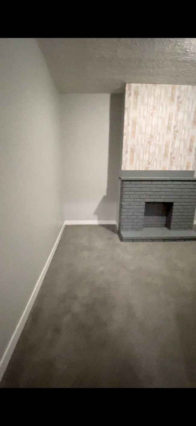 Living room - 1220 Newman St