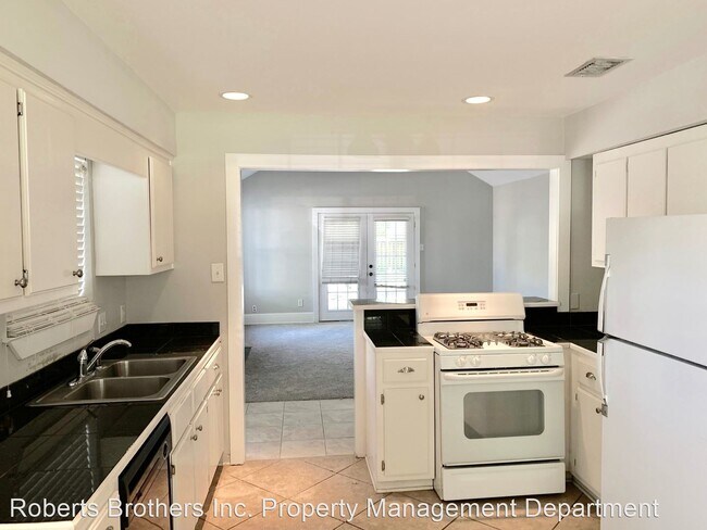 Building Photo - 3 br, 2 bath House - 51 Bishop Lane