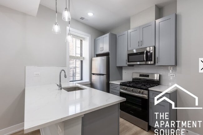 Building Photo - 434 W Belden Ave
