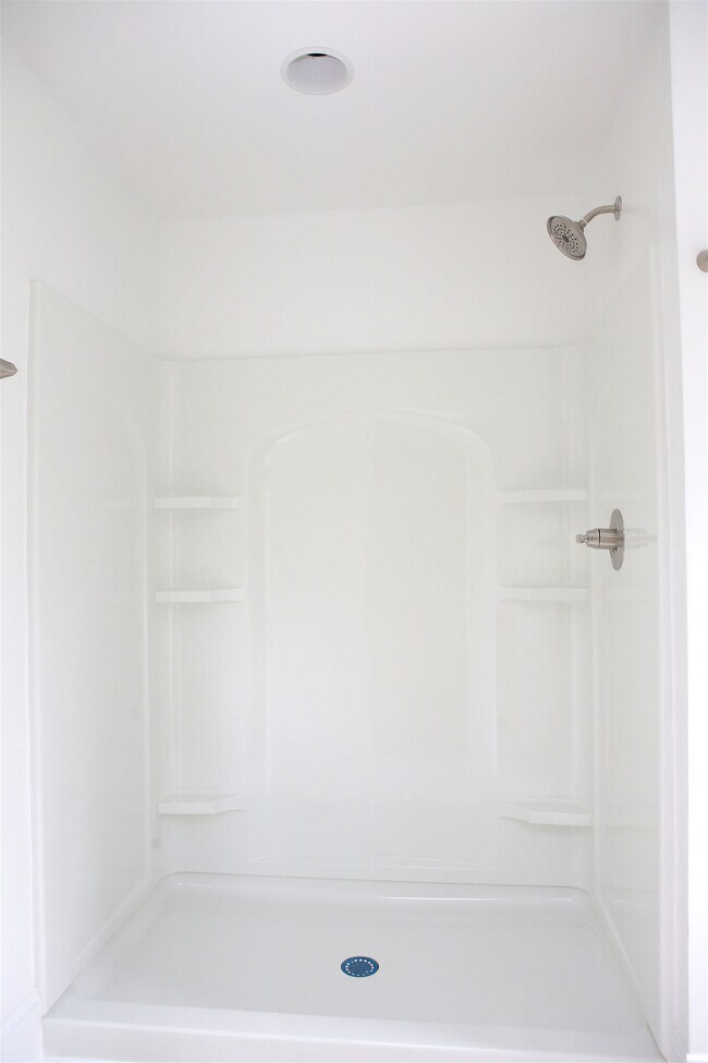 126 Tate St, Greensboro, NC 27403 Apartments in Greensboro, NC