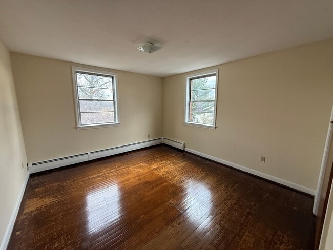 Building Photo - 149-151-151 Adelaide St