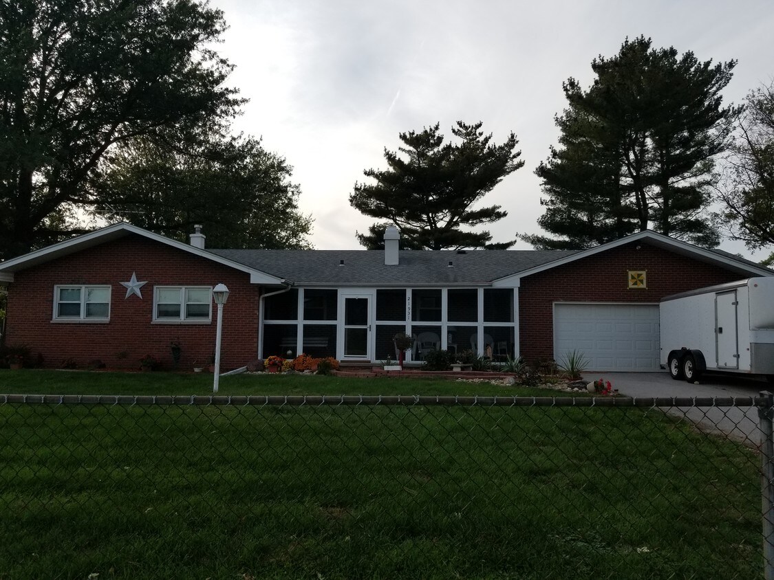 21931 Green River Rd, Colona, IL 61241 House Rental in Colona, IL