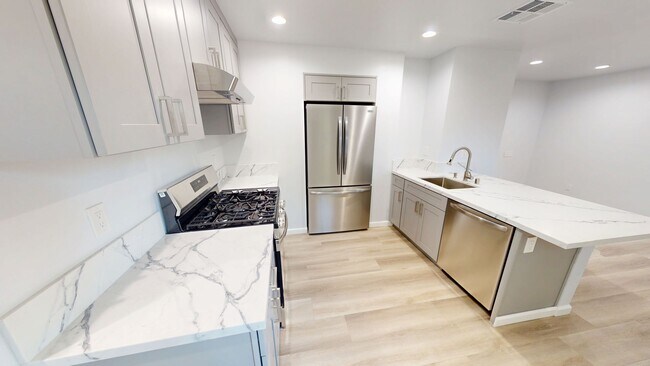 Foto del edificio - BRAND NEW | Open Concept and Private Balcony
