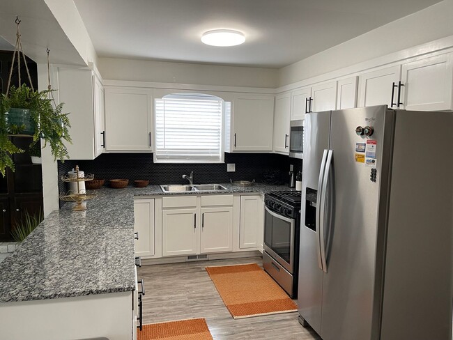 Building Photo - Beautifully updated, 3 bed 2 bath 2 car, located on a quiet street close to all things OKC!