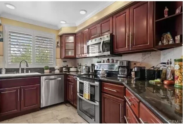 Foto del edificio - 25695 Pine Creek Ln