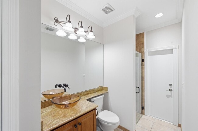 Building Photo - 207 Banyanwood Pt