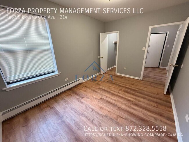 Foto del edificio - 4437 S Greenwood Ave