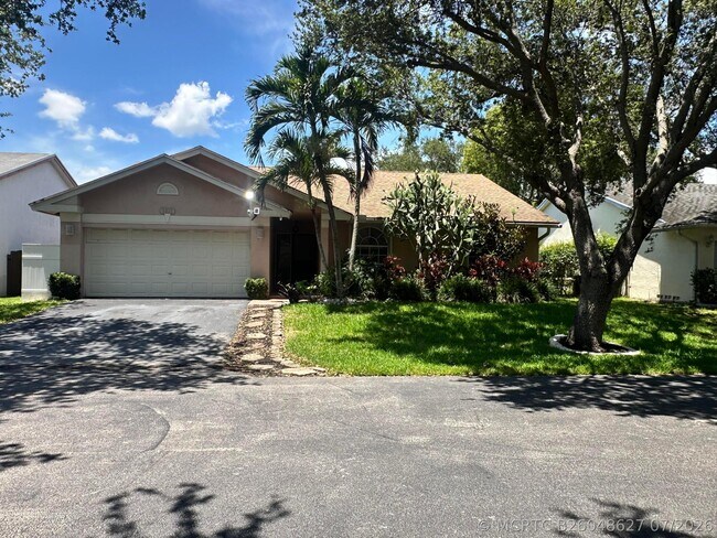 Building Photo - 9825 NW 54th Pl