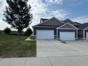 Building Photo - 4357 Eagle Ridge Ln