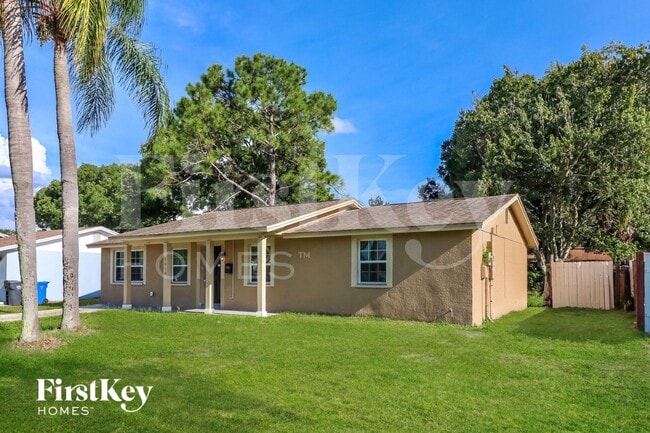 Building Photo - 7910 Woodgrove Cir