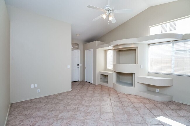 Building Photo - 2030 N 84th Ln