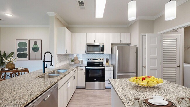 Cocina recién renovada - The Shores Apartments