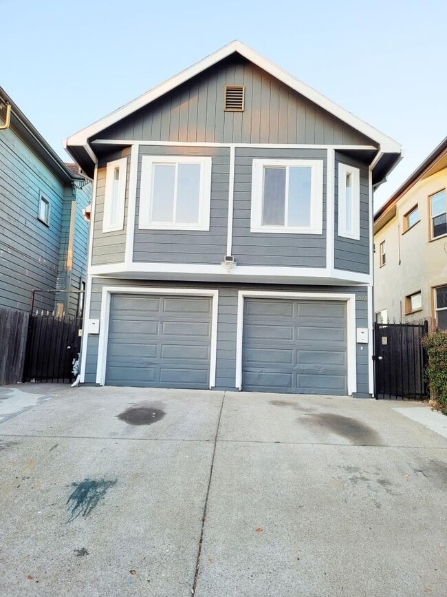 Building Photo - 1074 18th Street