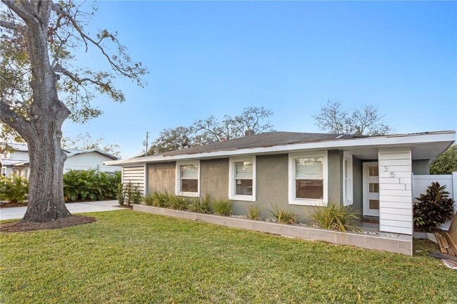 Building Photo - 3511 W Azeele St