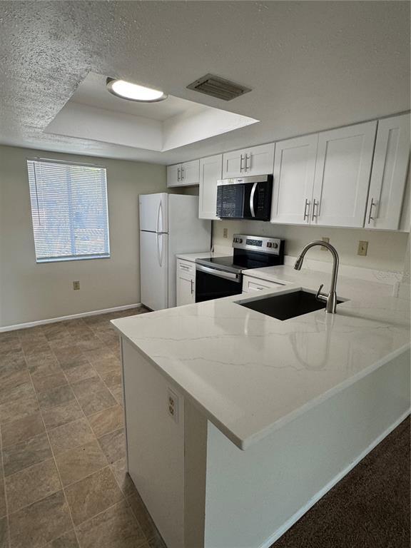 Foto del edificio - 212 Cypress Ln