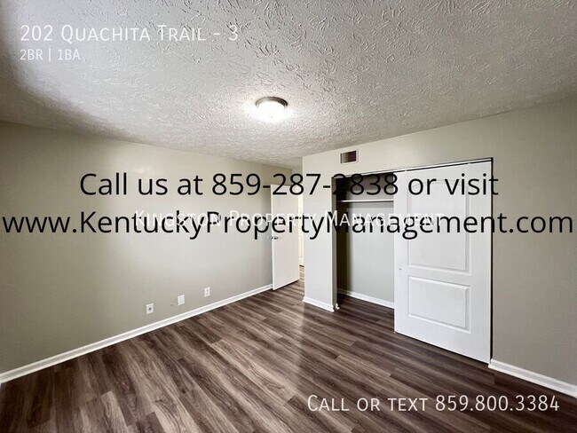 Foto del edificio - Newly Remodeled 2 Bedroom! 1/2 OFF SECURIT...