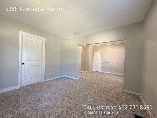 Foto del edificio - 5358 Bancroft Ave