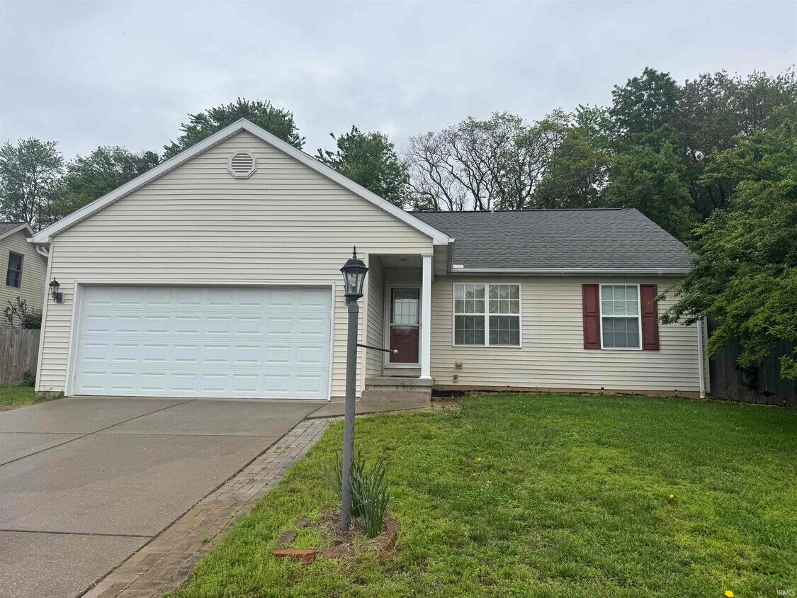 Primary Photo - 7792 Sandalwood Dr