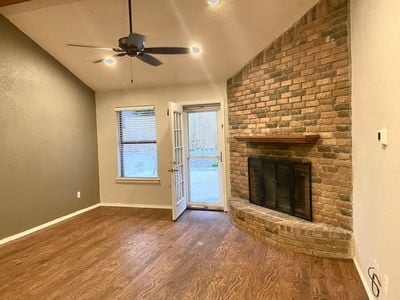 Building Photo - 6725 Ridgetop Rd