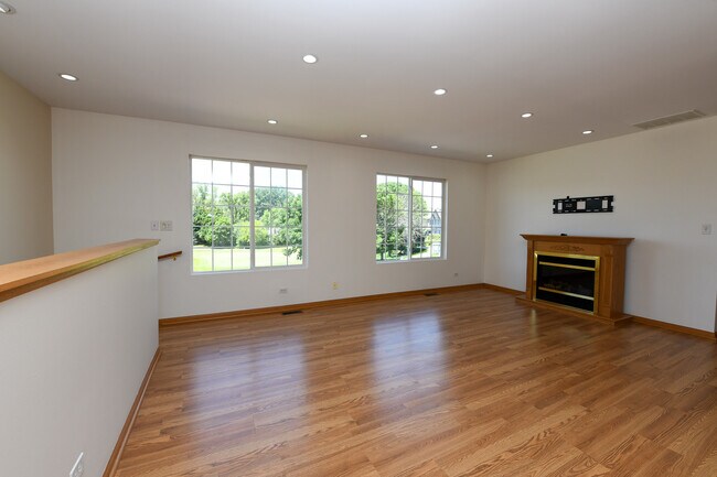 Building Photo - 39937 Hidden Bunker Ct