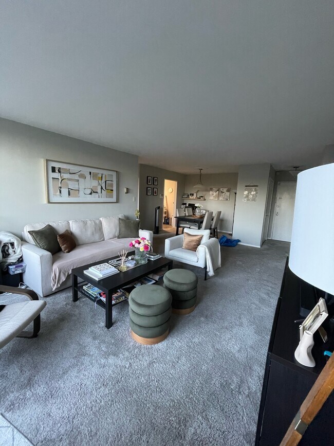 Foto del edificio - 2939 Van Ness St NW