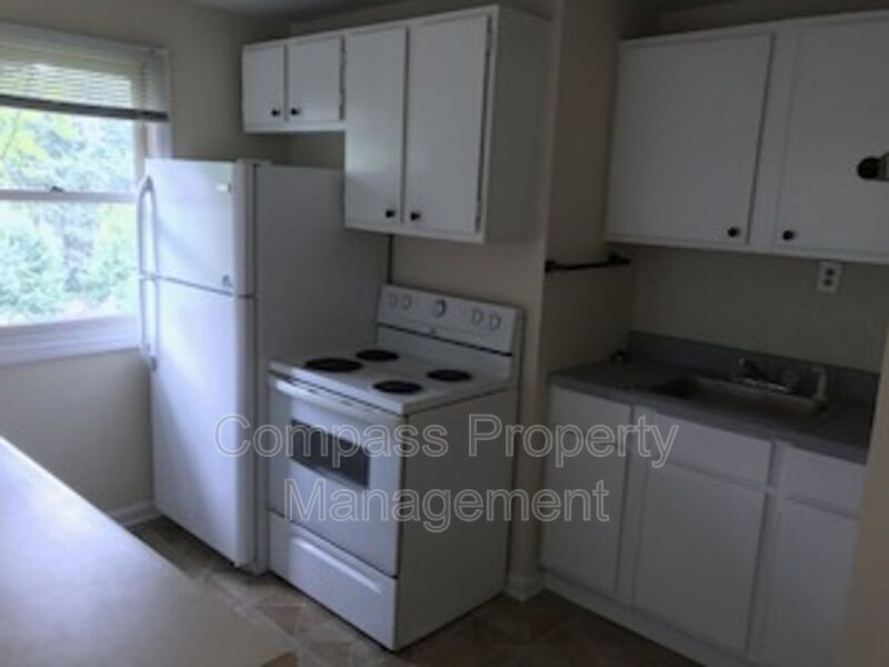 Primary Photo - 301 Grandview St