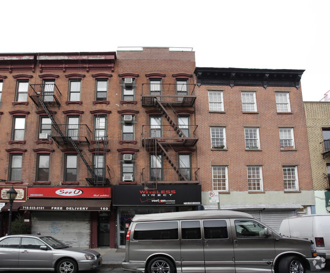 Building Photo - 158 Smith St