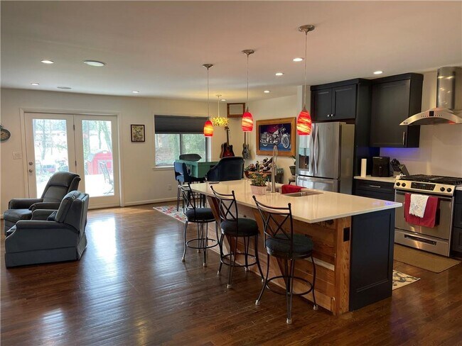 Foto del edificio - 3499 Fairway Dr