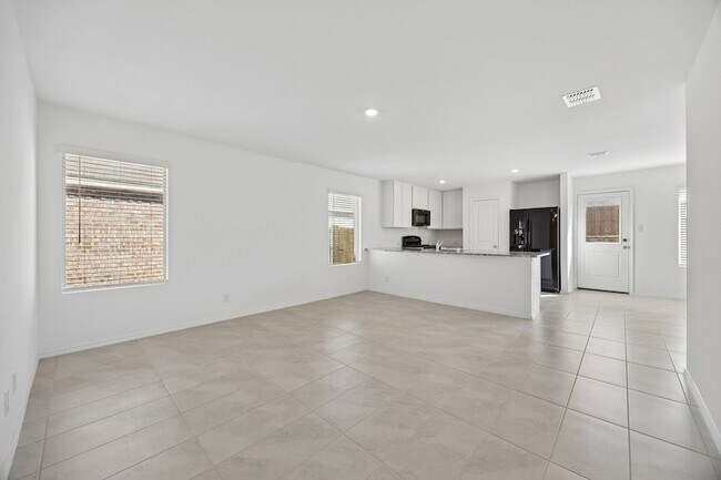 Building Photo - 1633 Rosy Finch Dr