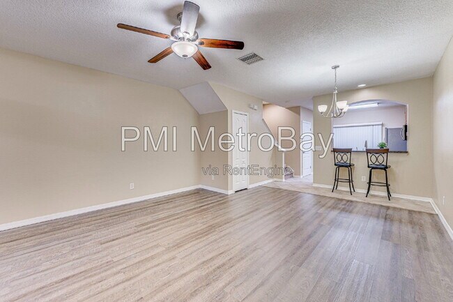 Foto del edificio - 15706 Fishhawk Falls Dr