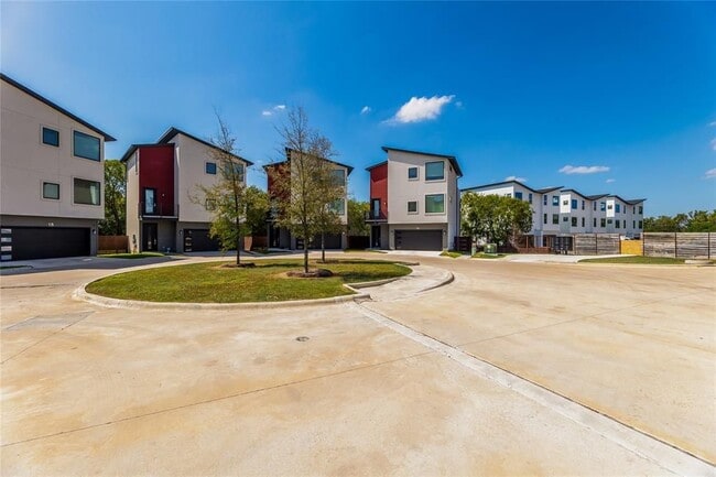 Foto del edificio - 1417 Kramer Ln