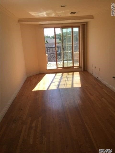 Building Photo - 1 Portico Ct