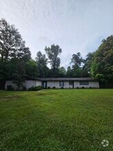 Building Photo - 3306 Tanglewood Dr