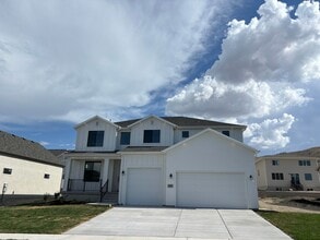 Building Photo - 1063 Chokecherry St