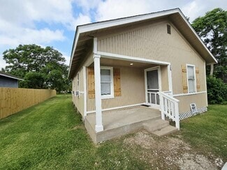 Building Photo - 18 N Avenue C