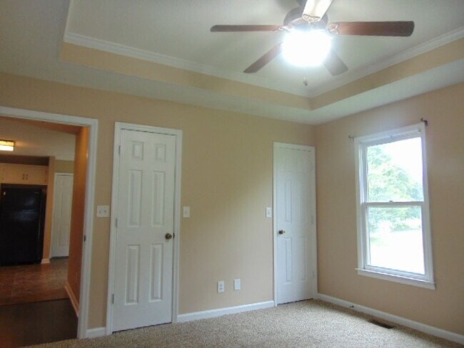 Foto del edificio - 3 Bedroom 2 Bathroom Home