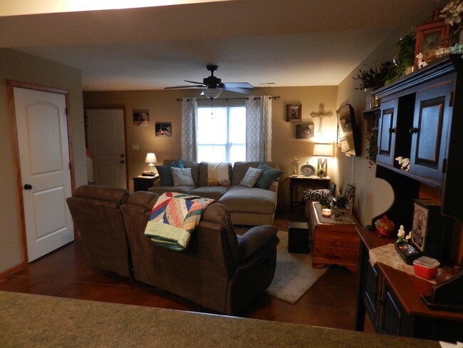 Foto del edificio - 6382 TAYLER Ct
