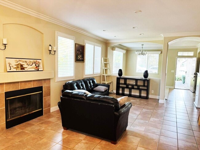 Building Photo - Home for Rent in Carmichael, CA