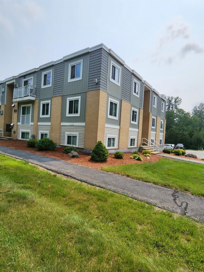 Building Photo - 17 Mercury Dr