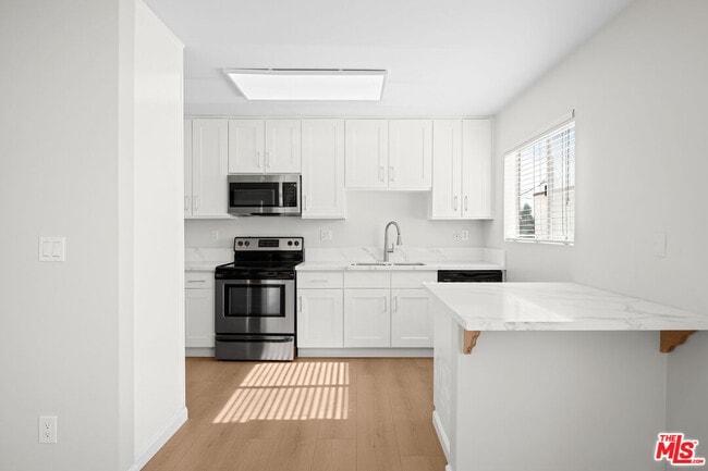 Foto del edificio - 1206 S Holt Ave