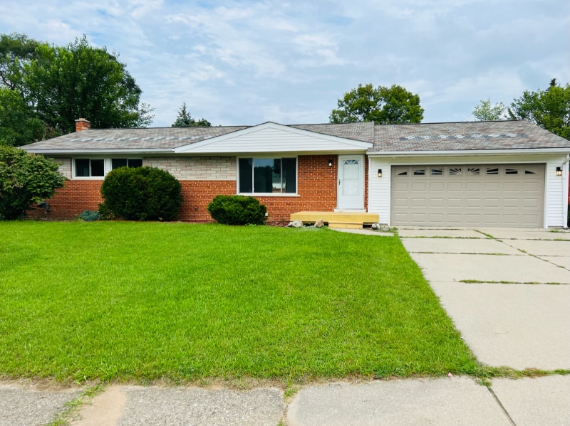 1355 Athlone Dr, Oxford, MI 48371 House Rental in Oxford, MI