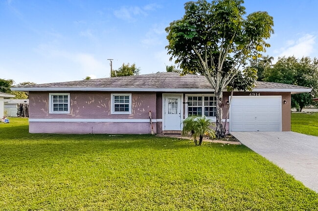 Building Photo - 4914 Gary Dr