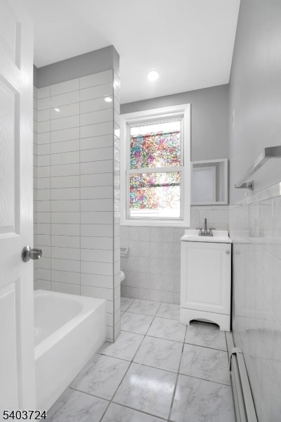 Foto del edificio - 144 Montgomery Ave