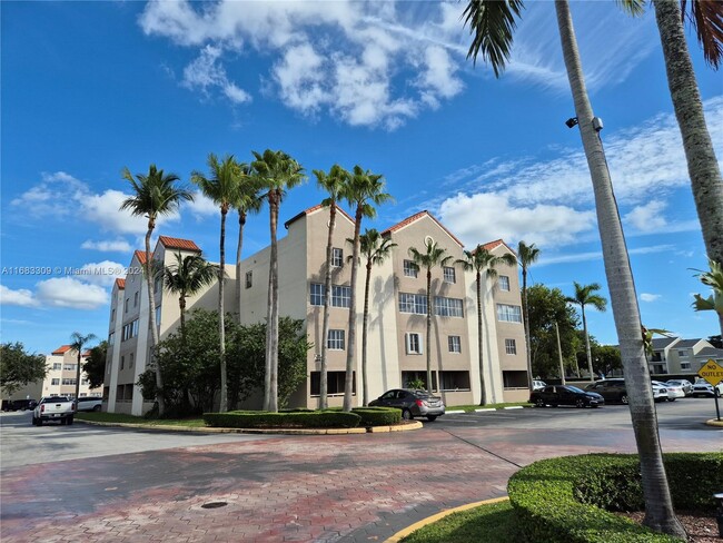 Foto del edificio - 6045 NW 186th St