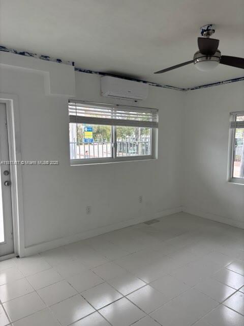 Foto del edificio - 8040 Tatum Waterway Dr